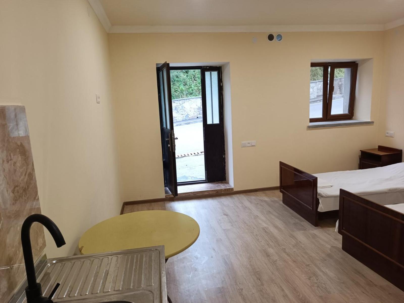 Verishen Guest House B&B Goris Extérieur photo
