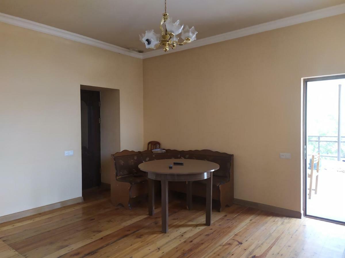 Verishen Guest House B&B Goris Extérieur photo