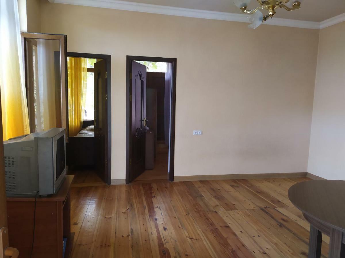Verishen Guest House B&B Goris Extérieur photo